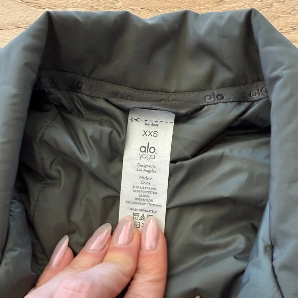 ALO Yoga Dark Olive Green Insulated Jacket